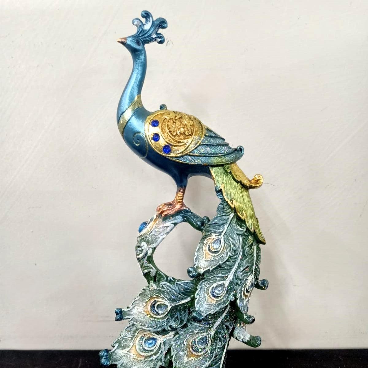 MESMERIZING PEACOCK DECOR STYLE 3